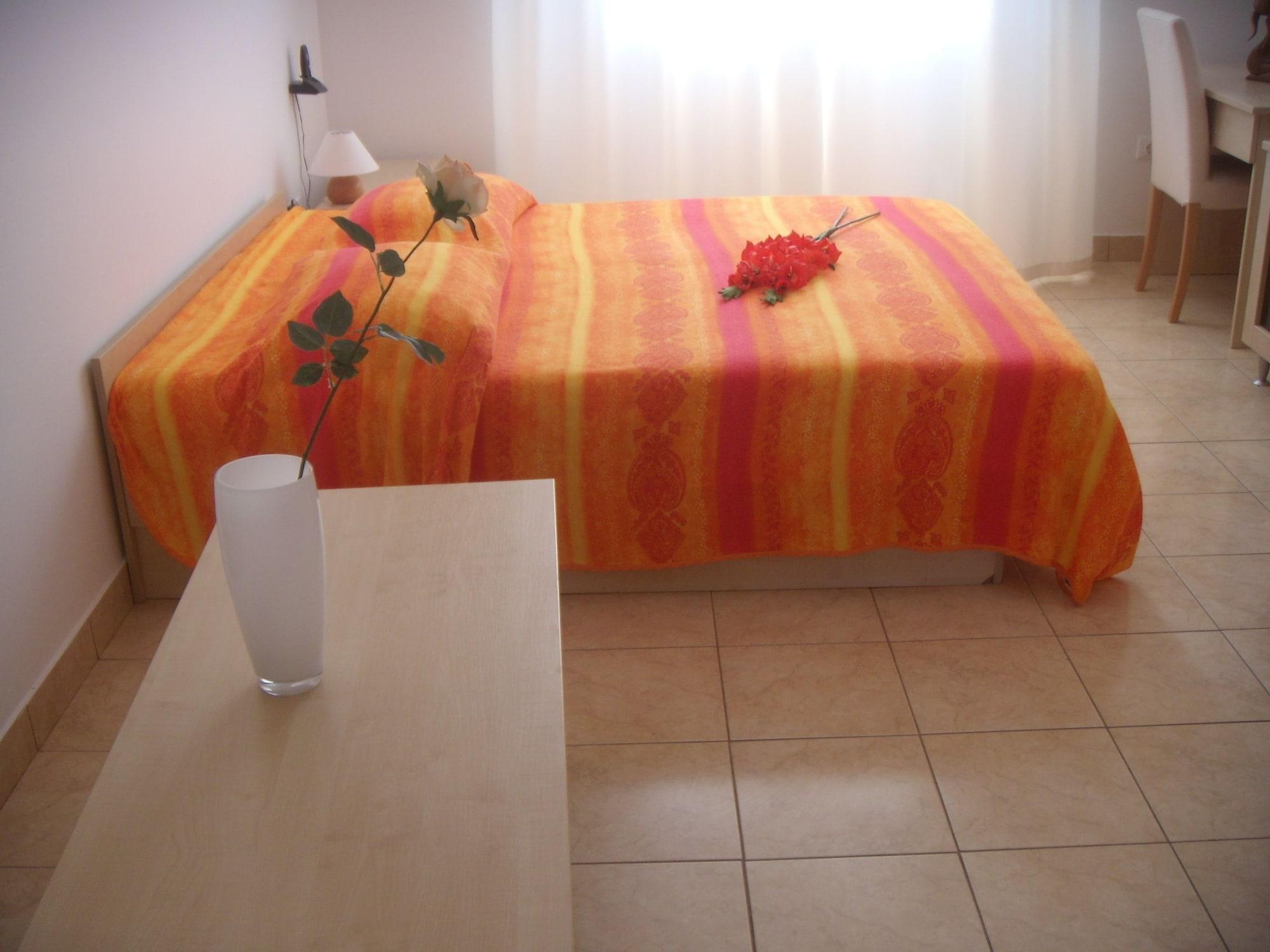 Tamarix Apartment *